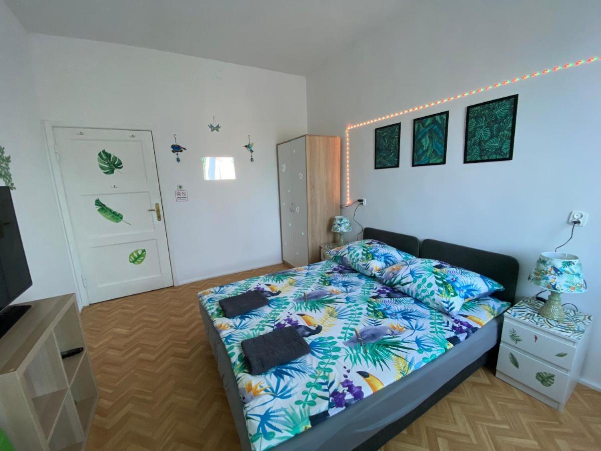Jungle Rooms 格但斯克 外观 照片
