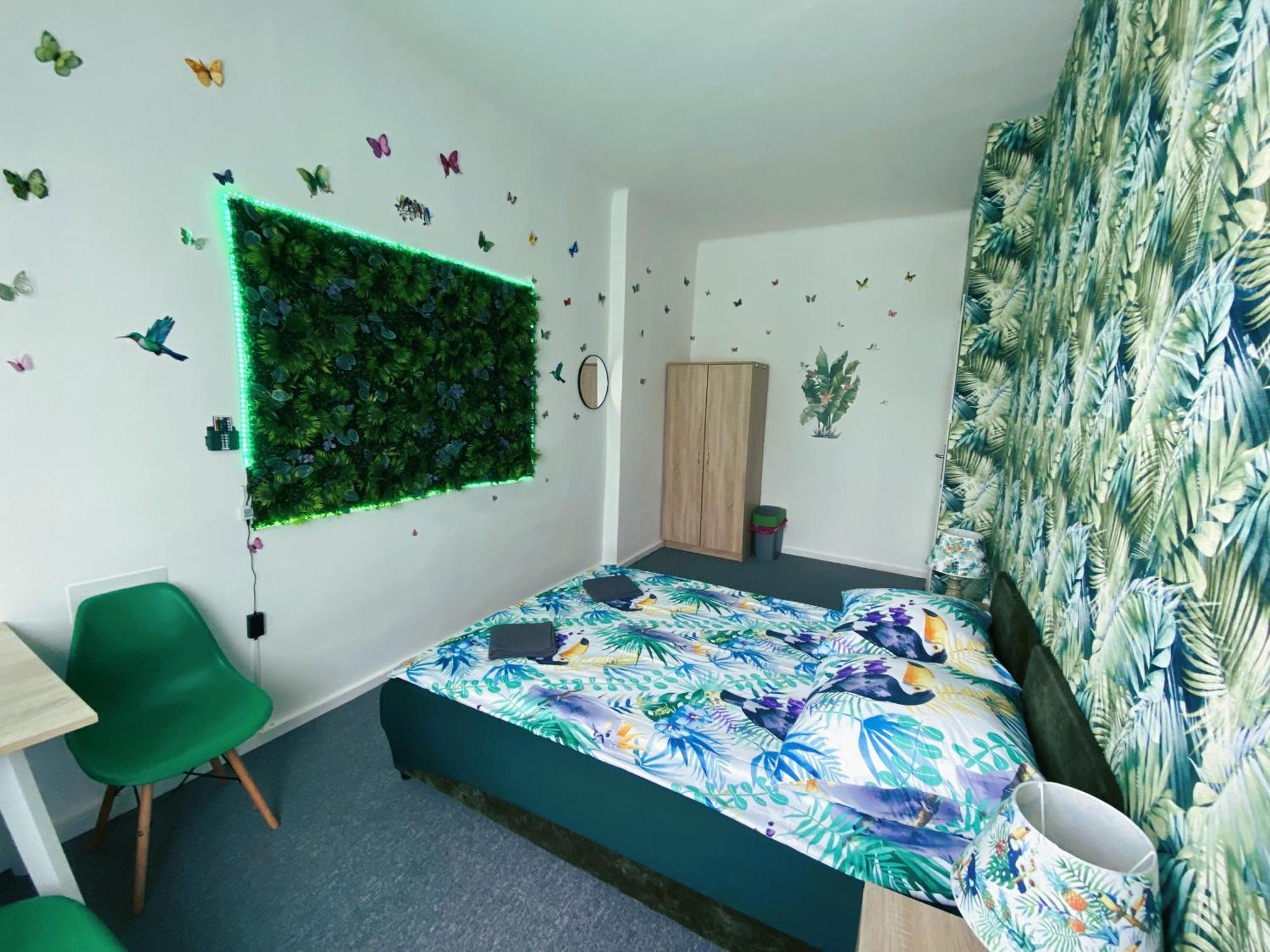 Jungle Rooms 格但斯克 外观 照片