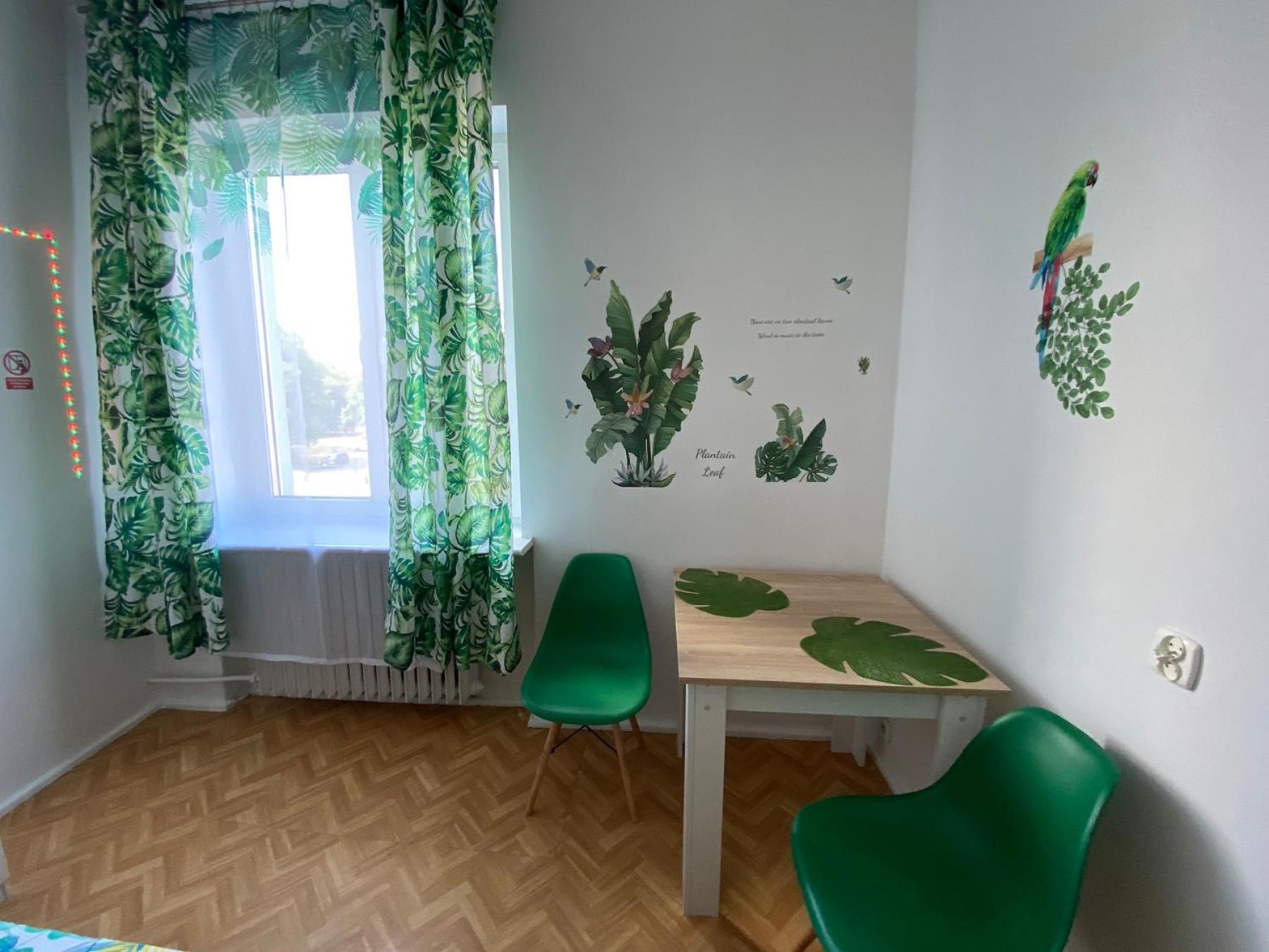 Jungle Rooms 格但斯克 客房 照片